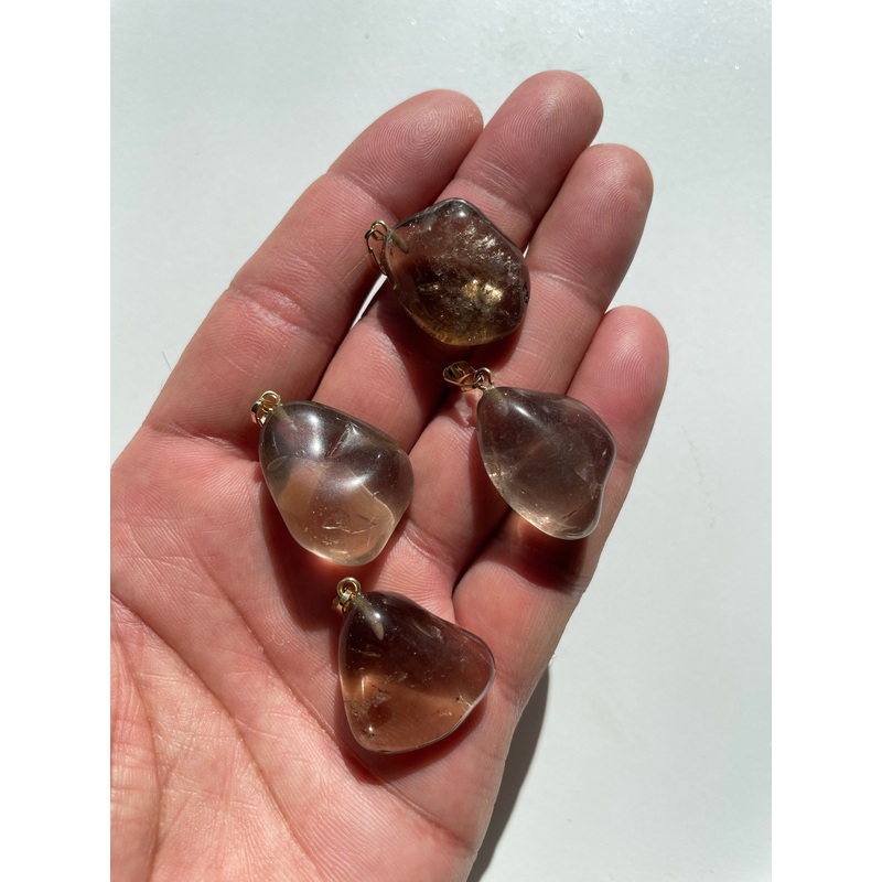 1 x Smokey Quartz Tumbled Crystal Pendant PD023