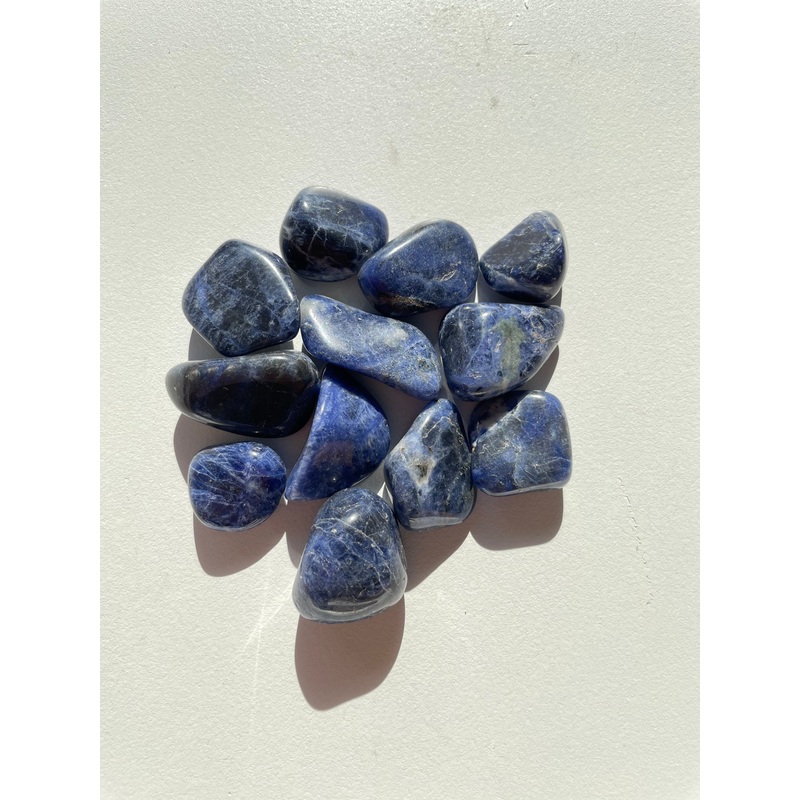 Sodalite tumbled stone crystal/ mineral x 1 (20-25mm)