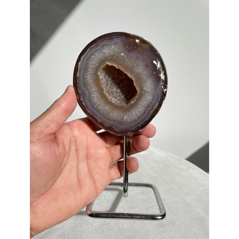 Agate Geode on Stand High Grade AG082