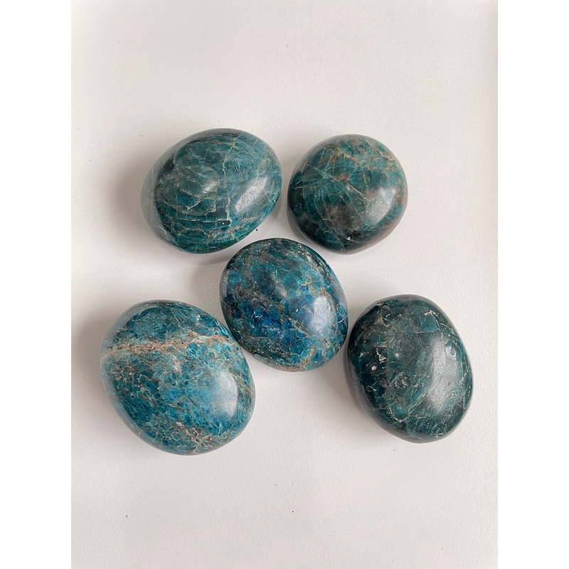 Blue Apatite Palm Stone Natural (L)