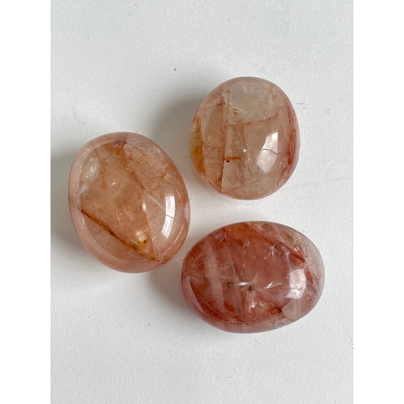 Hematoid/Red Quartz Palm Stone Natural (M)