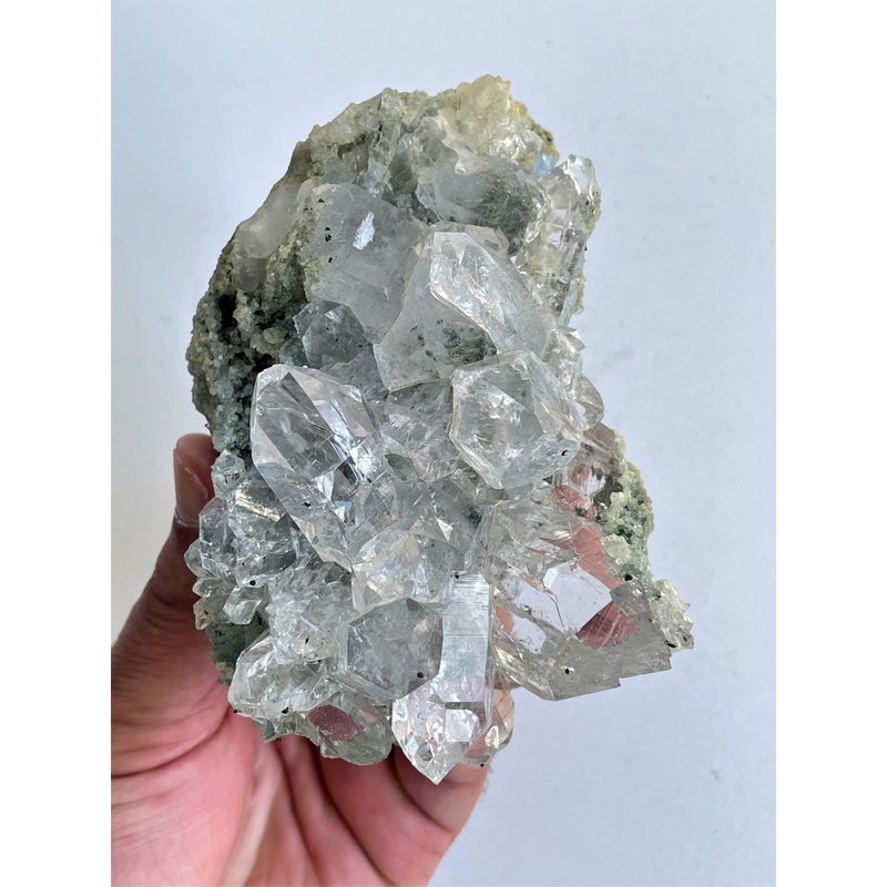 Water Clear Cathedral Himalayan Quartz Natural Q570
