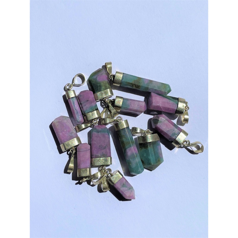1 x  Ruby in Zoisite Crystal Pendant Natural PD039