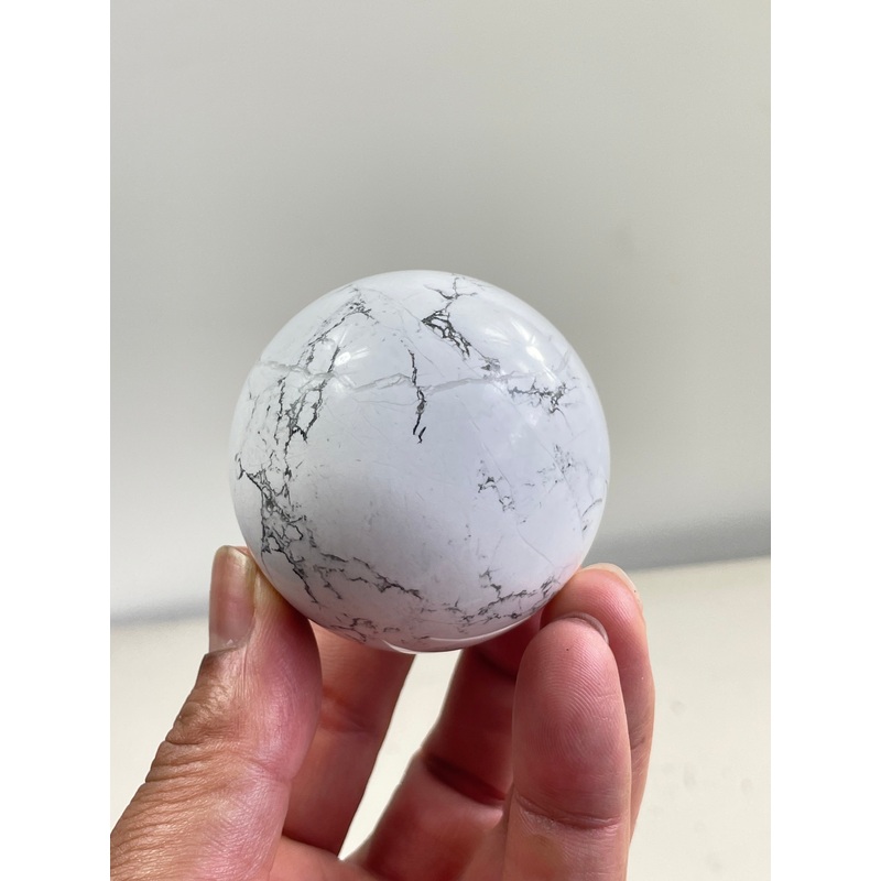 Howlite Crystal Sphere S150