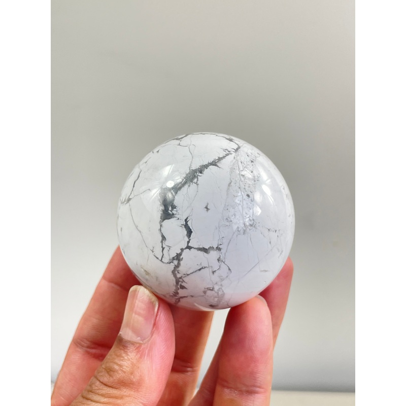 Howlite Crystal Sphere S153