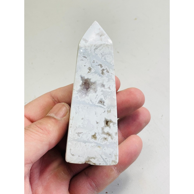 Snow Agate High-Grade Crystal Tower T926