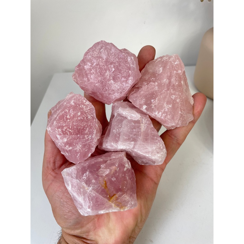 1 x Raw Rose Quartz High Grade (Medium) – RQ03