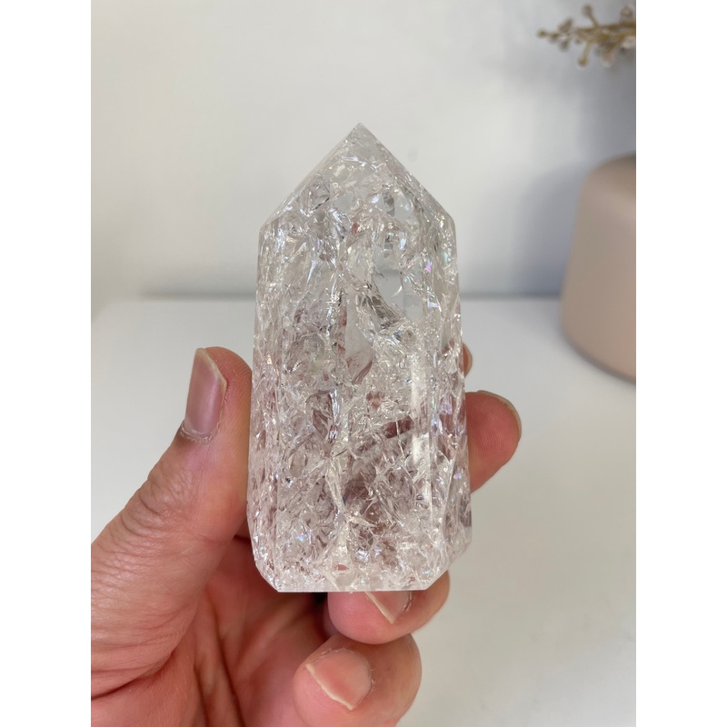 Crackled Quartz Tower High Grade T042a