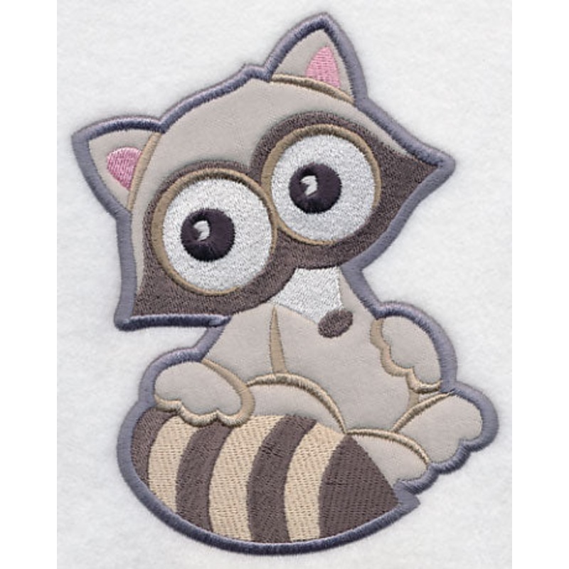 Wide-Eyed Raccoon (Applique)|6.15″ x 4.87″ / 156.28mm x 123.76mm|3.88″ x 3.08″ / 98.64mm x 78.16mm|All Sizes