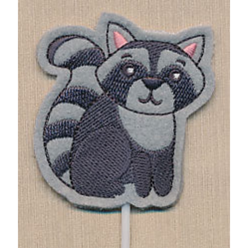 Woodland Raccoon Topper (In-the-Hoop)