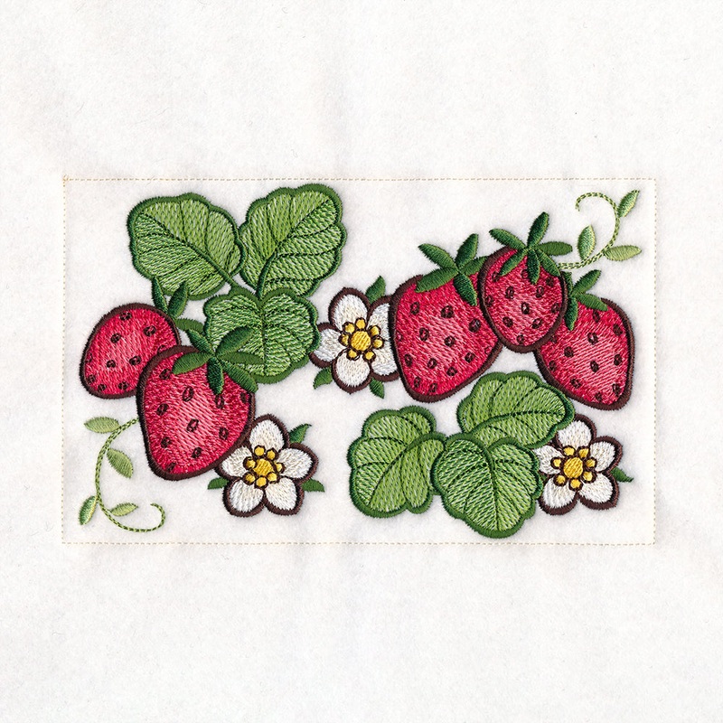 Woodland Animals Quilt – Strawberries