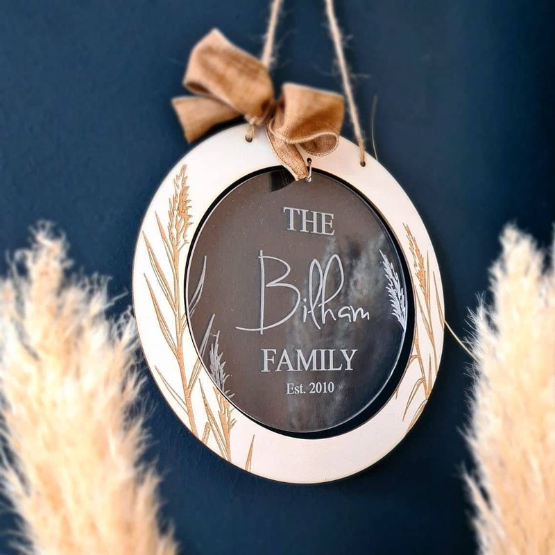 Personalise your own Pampas Grass Hanging Sign