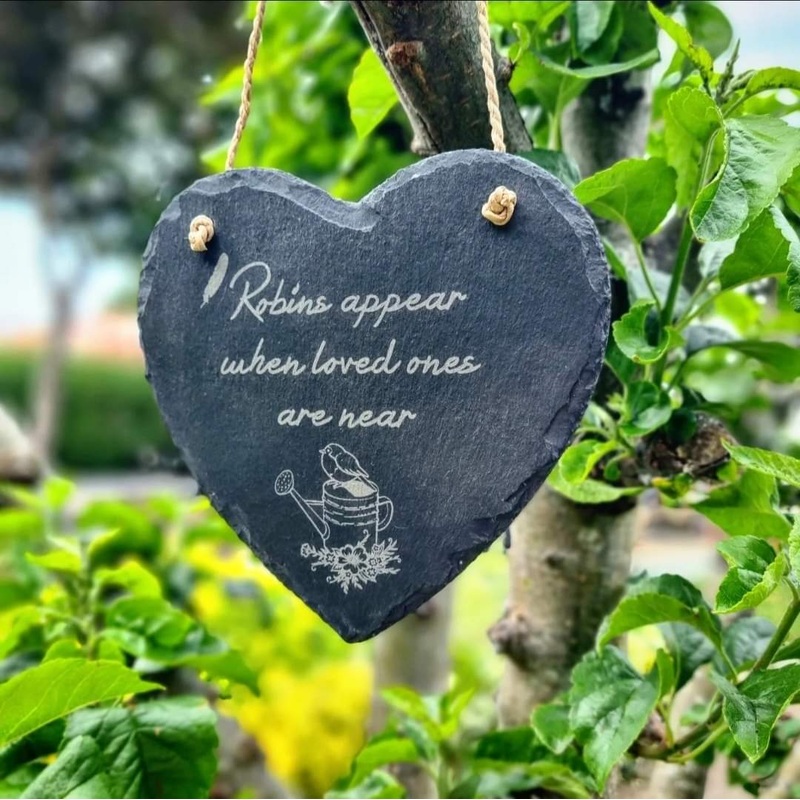 Robins appear when loved ones are near Slate Heart