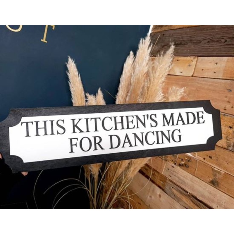 This kitchen’s made for dancing 3D Train/Street Sign