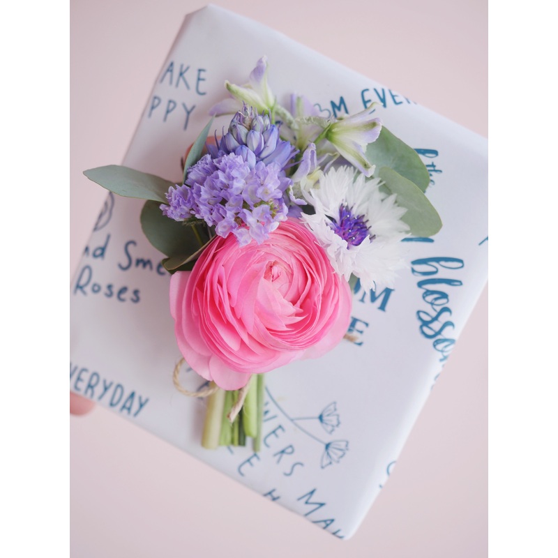 Bespoke Fresh Flower Corsage|Pinned|Wrist