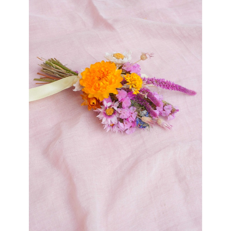 The Botanical Grove Dried Flower Baked Blossom Table Setting Favour