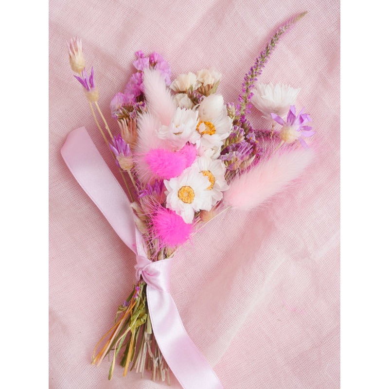 The Rouge Garden Dried Flower Baked Blossom Place Setting Favour