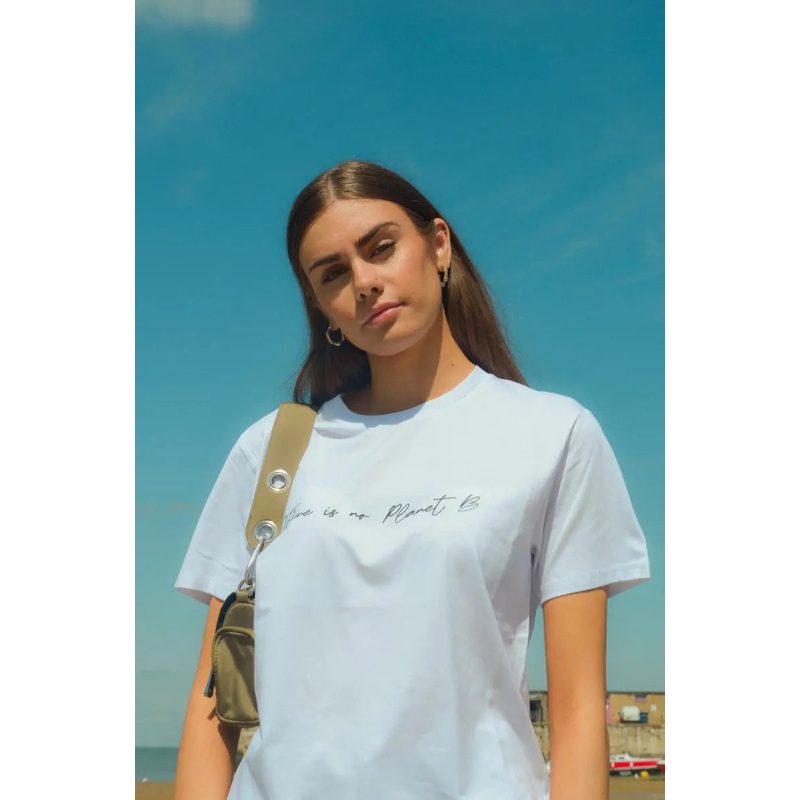 There is no planet B | 100% organic cotton t-shirt