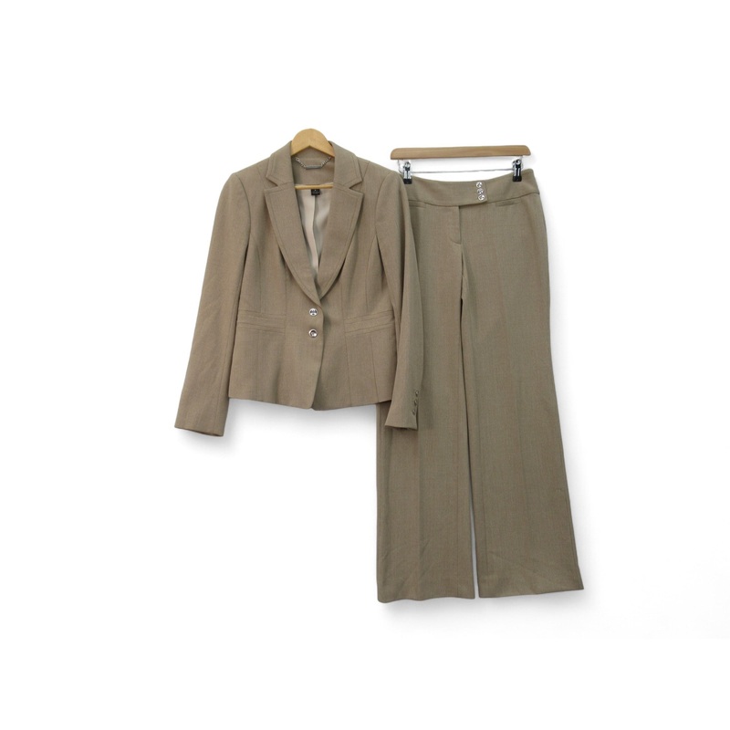 White Black Small Beige Trouser Suit Womenswear | Preloved