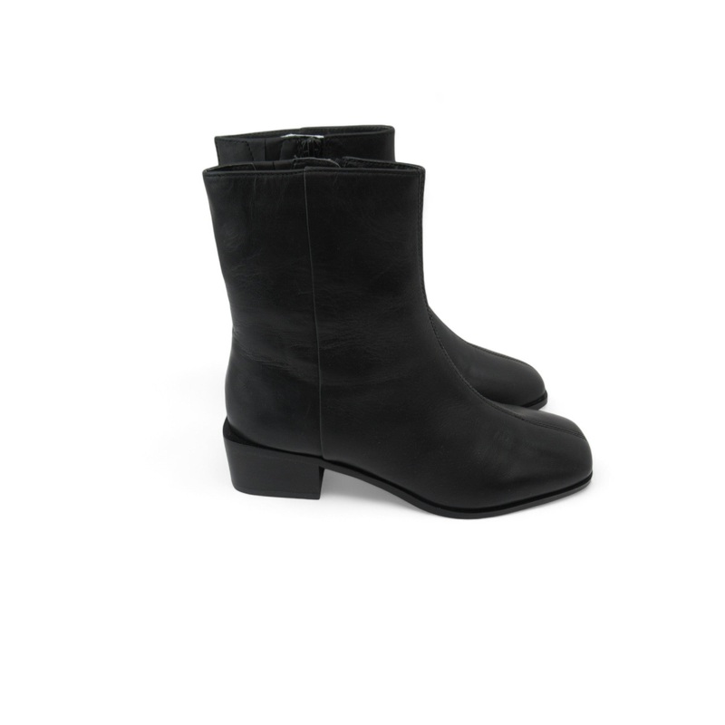 Marks & Spencer UK 4 Black Leather Boots Womenswear | Preloved
