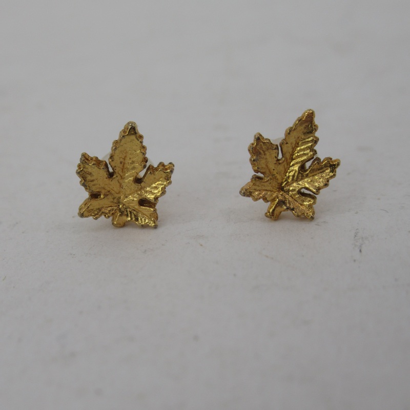 Earrings Costume Jewellery Maple Leaf Gold Plated Studs Womenswear | Preloved