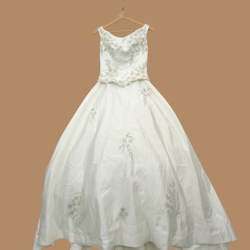 Wedding Dress Ivory Satin Flowers UK 14 Womenswear | Pre-loved