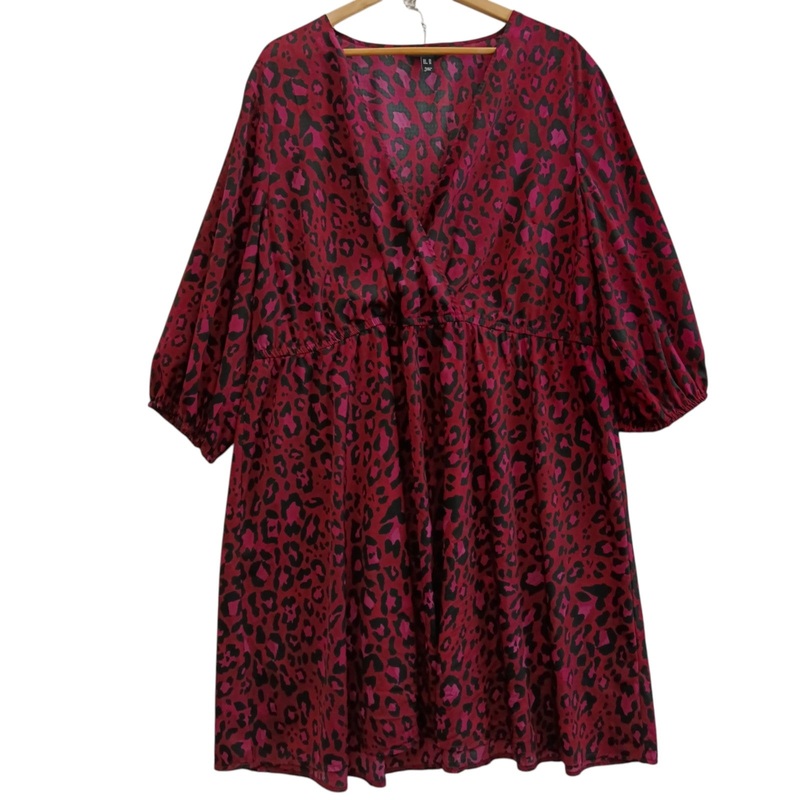 New Look Curves Knee Length V-neck Animal Print Burgundy Dress UK 24  Womenswear | Pre-loved