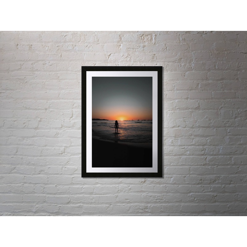 Tamarindo, Costa Rica – Limited run 80 x 60 cm Black Framed Print