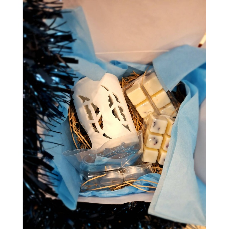 Jacis of York: Wax Burner and 2 Packs of 6 Wax Melts – Gift Set