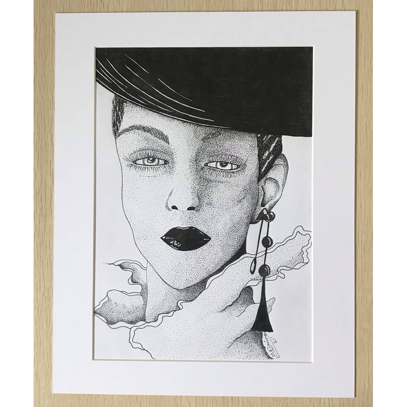 Couture|Black Mount|White Mount