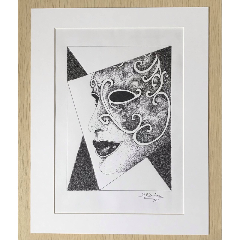 Masquerade|Black Mount|White Mount