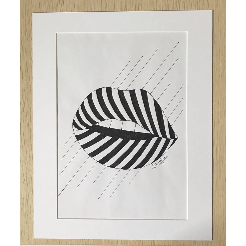 Mwah Humbug|Black Mount|White Mount