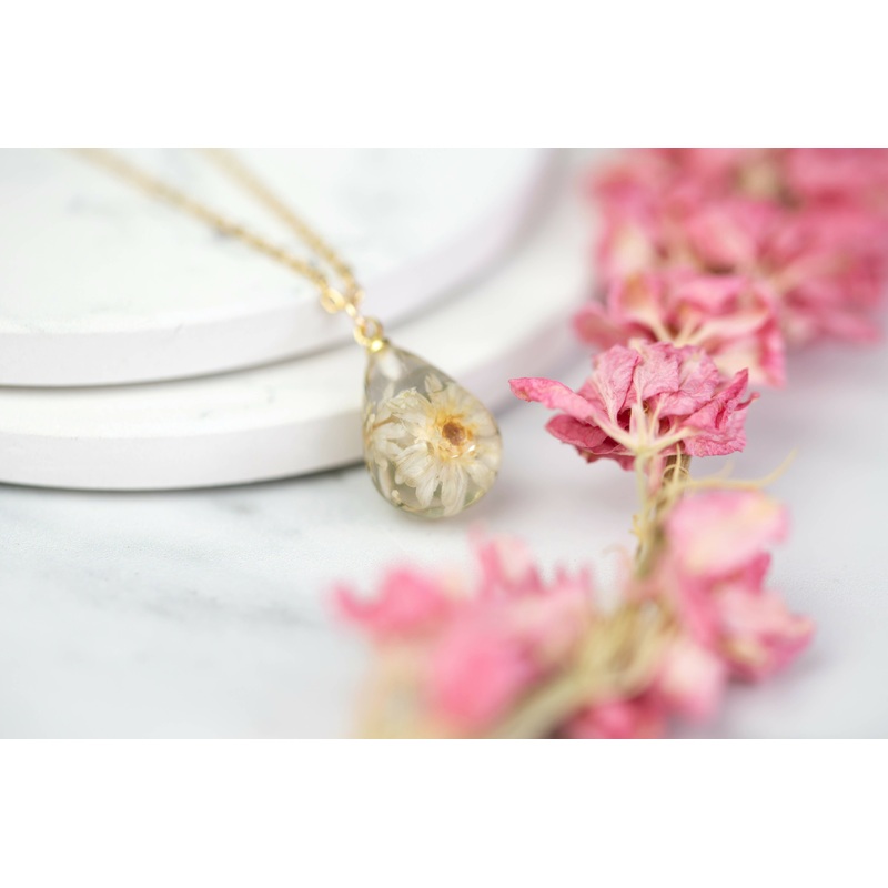 Chamomile 3D Teardrop Necklace Gold Plated