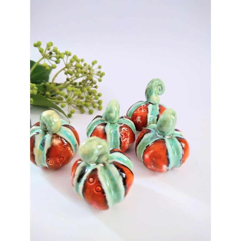 Small Pumpkin|Orange|White|Green|Purple