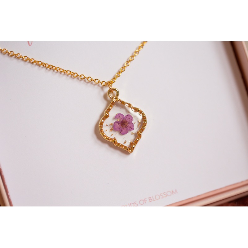 Purple Babys Breath Fancy Diamond Shaped Bezel Necklace Gold Plated
