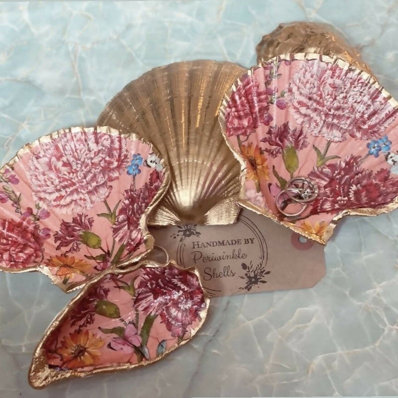 Peach Floral Scallop