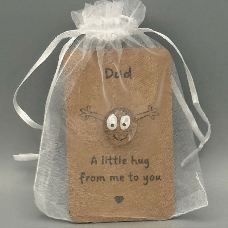 Pebble Hug Dad Gift Card|Pebble Hug Dad