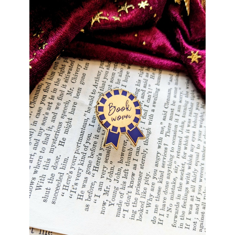 Bookworm Rosette Gold Enamel Pin