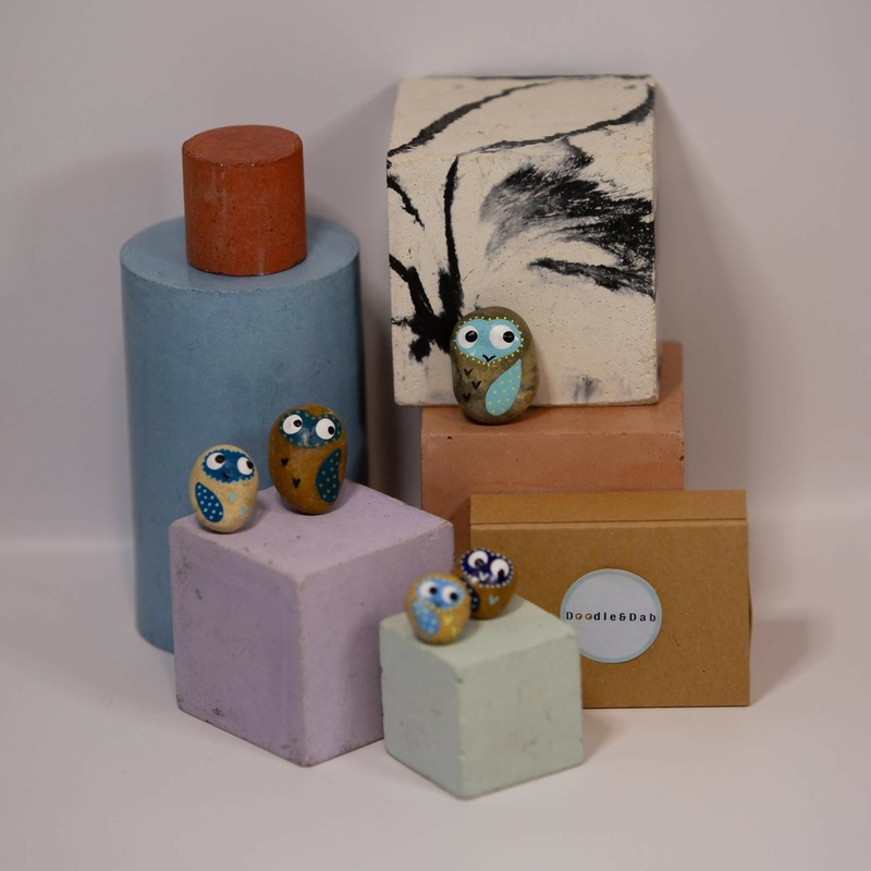 Pebble Famlies|Ladybird|Bee|Rabbit|Owl|Fox|Penguin|Matryoshka doll|Hedgehog|Robin|Snowman