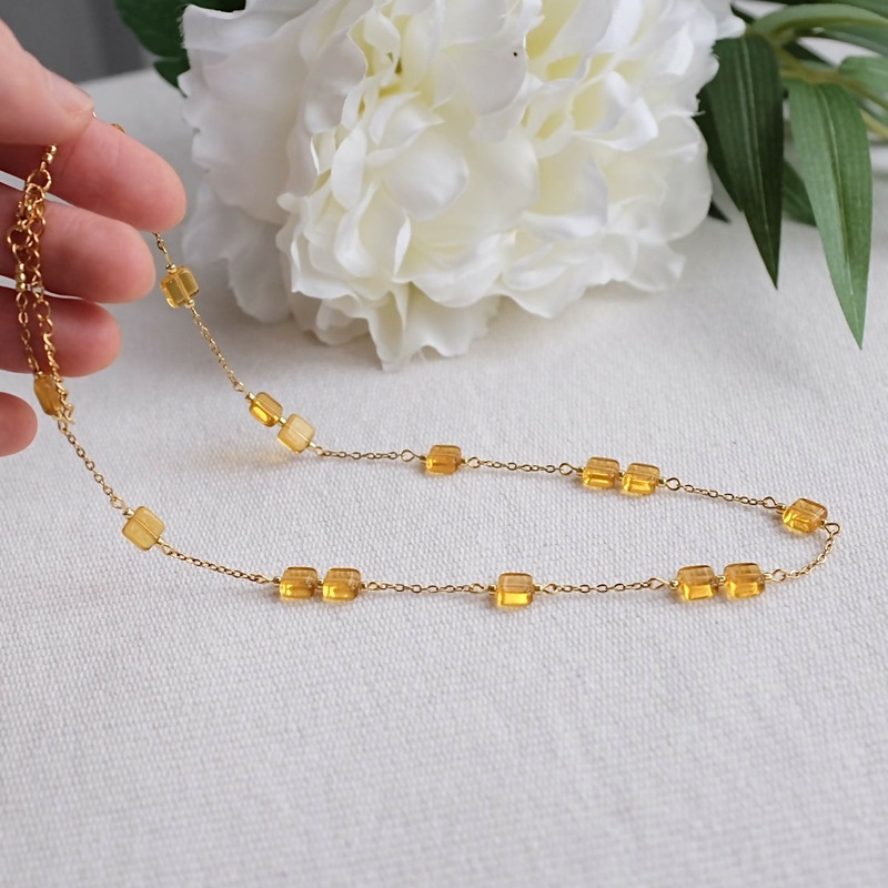 Yellow Squares Beaded Chain Necklace