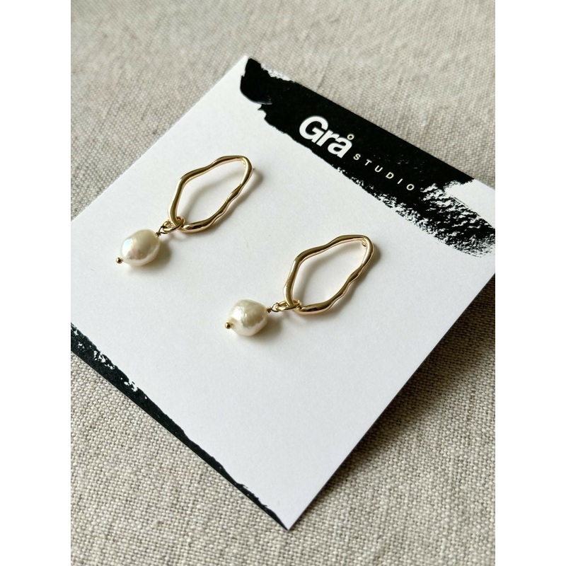 Clarissa / Wavy Charm / Freshwater Pearl / Dangles