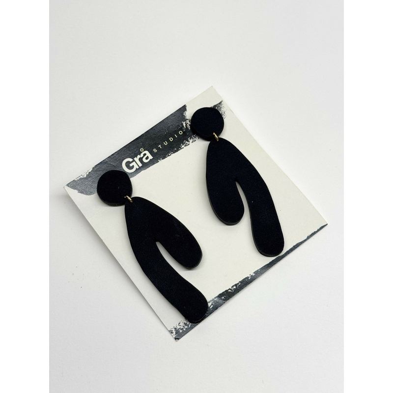 Hallie / Statement Dangles / Black