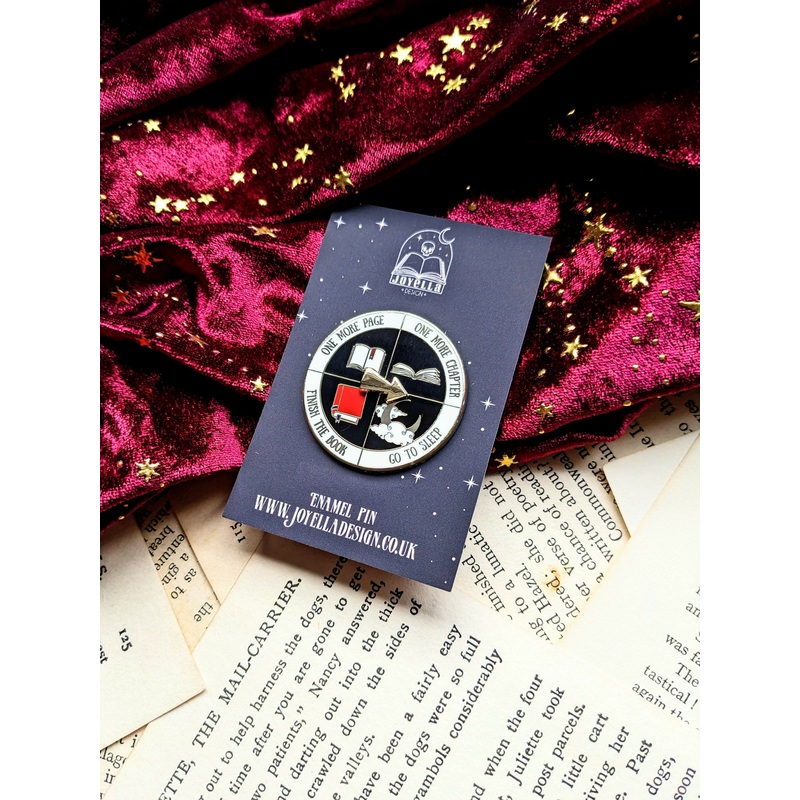 Readers Spinner Enamel Pin