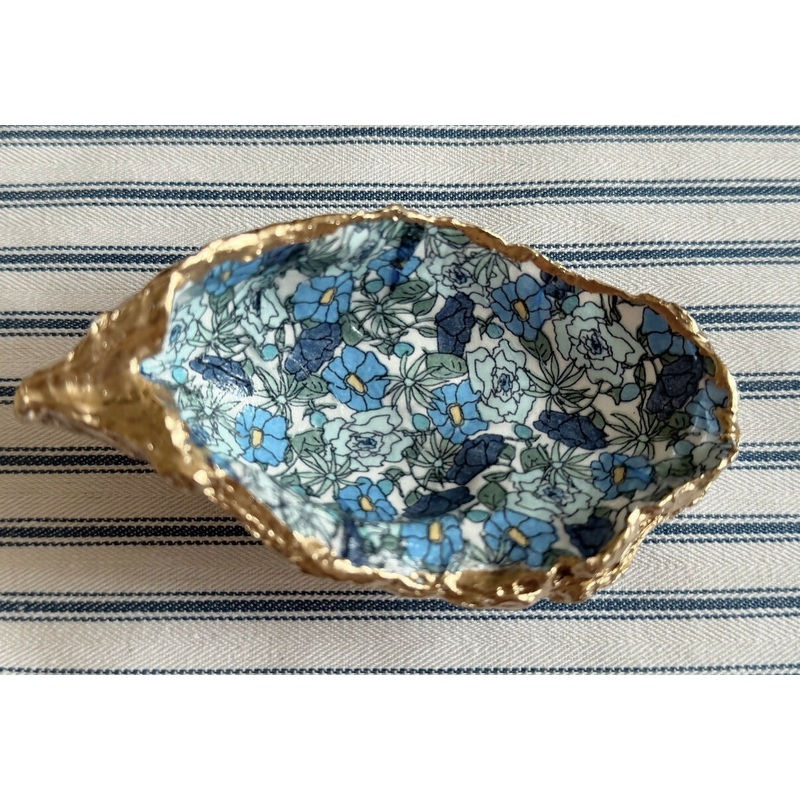 Blue Floral Oyster