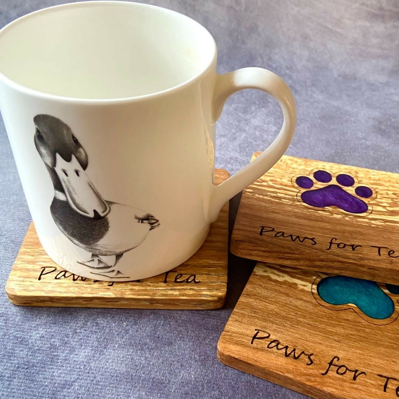 English Hardwood Wooden Coaster with Resin Paw