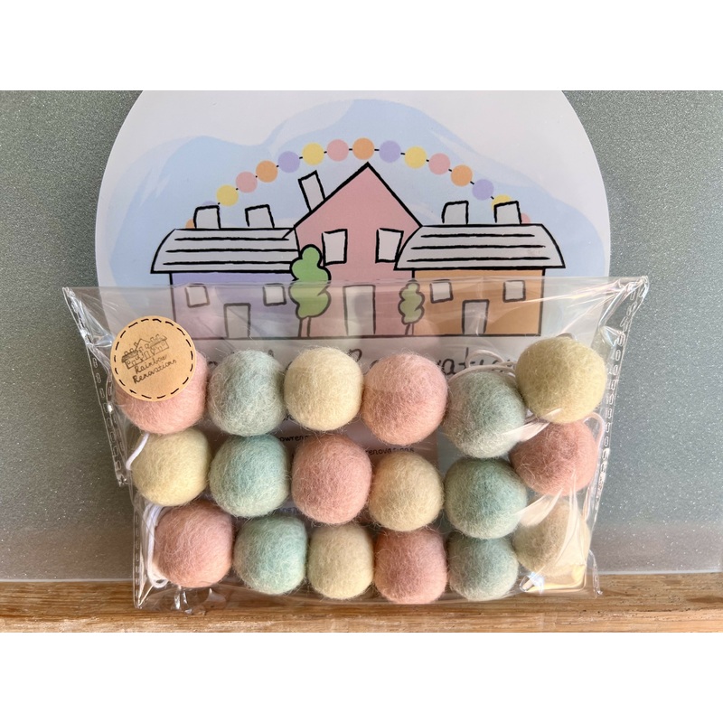 Feltball Garland|Pink pastel mix|Lemon mix|Lilac/green pastel|Autumn|St Patrick|Mustard/Teal