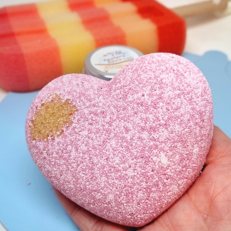Raspberry Ripple Sweet Heart Bath Bomb