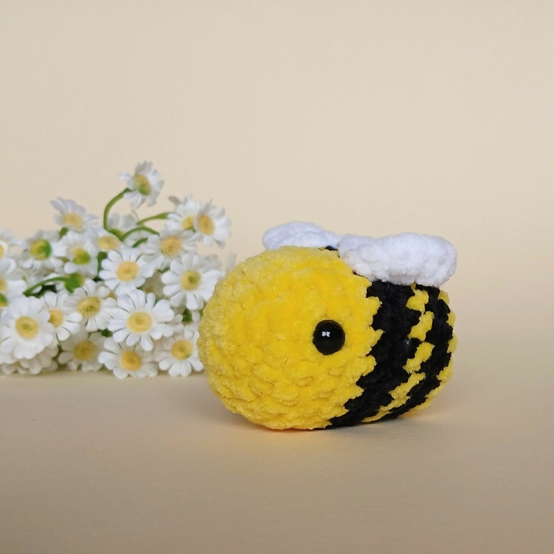 Fuzzy Bees|Yellow and Black|Bright Mix|Pastel Mix|Green|Blue|Purple|Pink