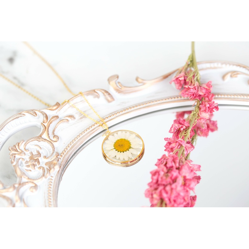 Real Daisy Necklace Gold Plated