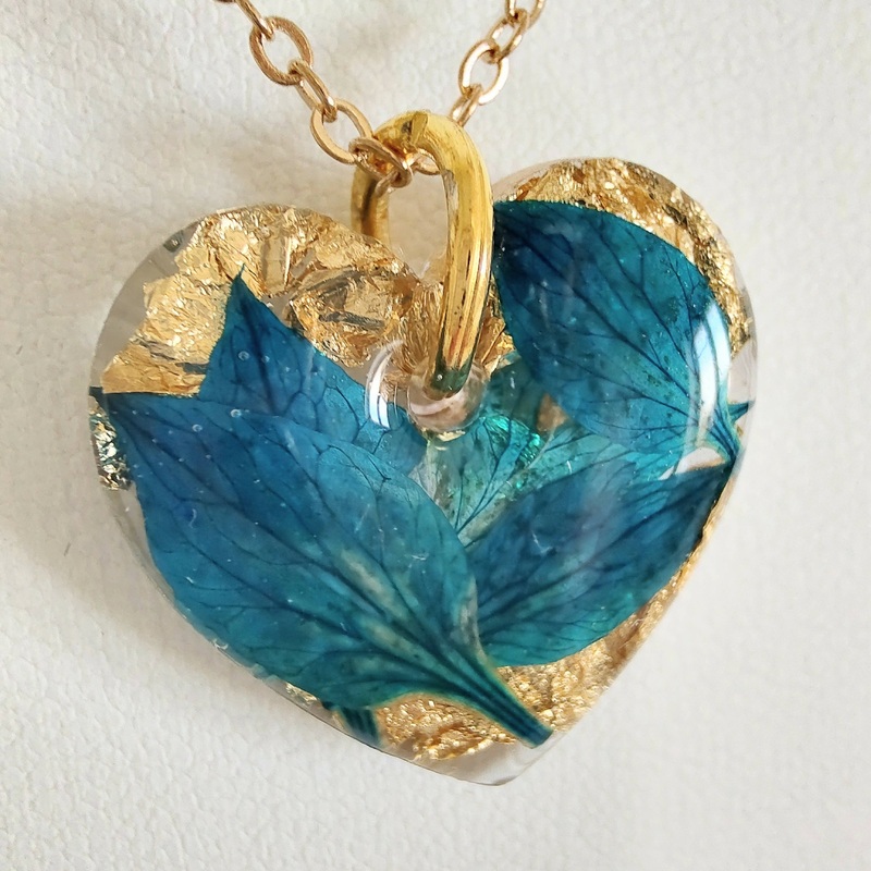 Turquoise Flower Petals with Gold Leaf Heart Necklace Gold Plated
